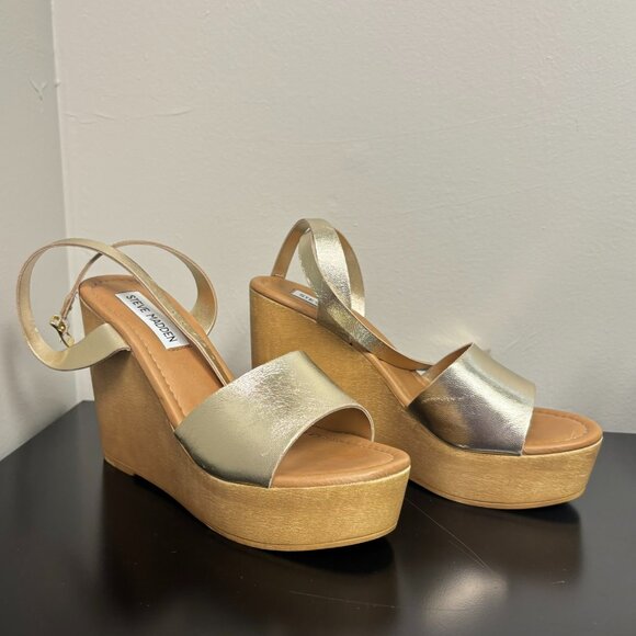 Steve Madden | Welsh Wedge Sandal - Picture 4 of 8
